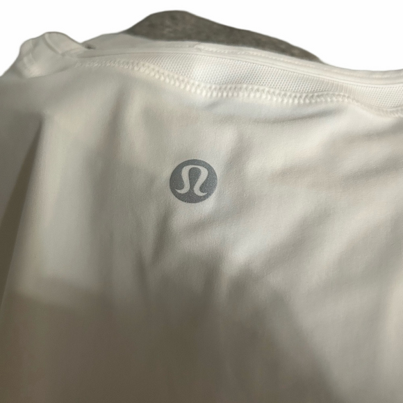 Lululemon Sunday Sprint Short Sleeved | EUC | Sz 6 UNICORN - Picture 4 of 6